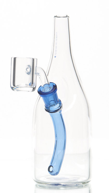 International Trap Star Sake Bottle Dab Rig Close (allow images) 3