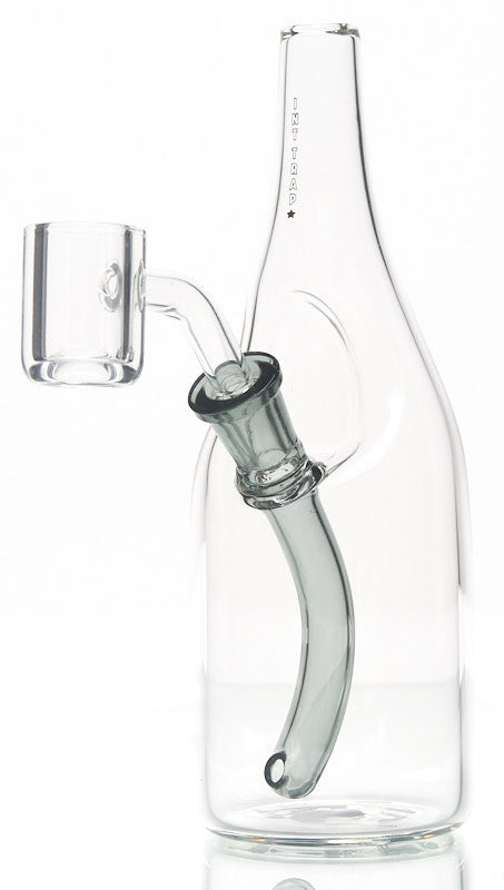 International Trap Star Sake Bottle Dab Rig Close (allow images) 5