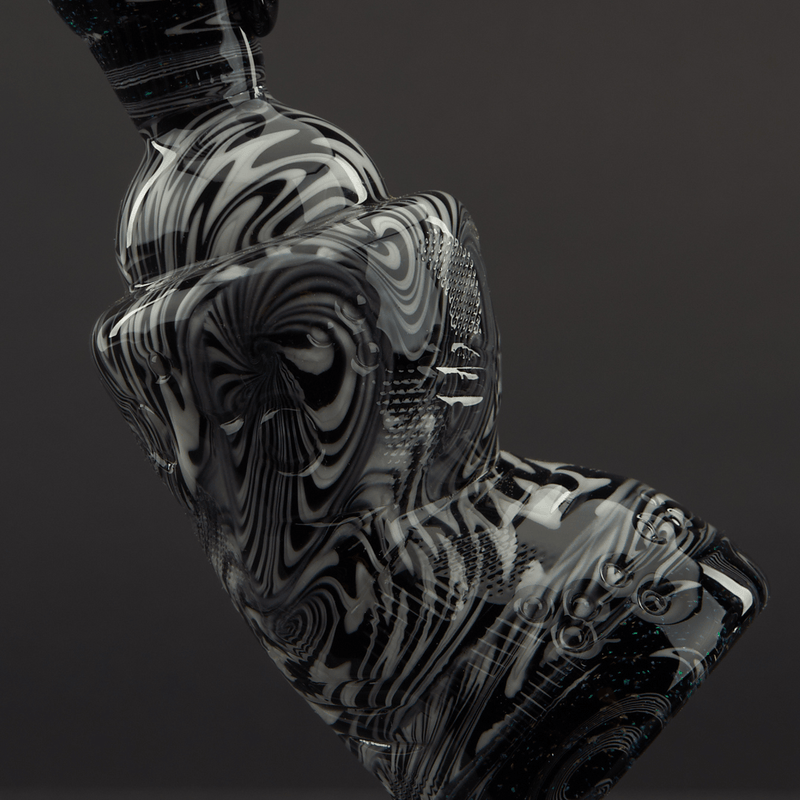 SOLD! Skoeet Glass Spray Can Heady Dab Rig Black/White Wig Wag