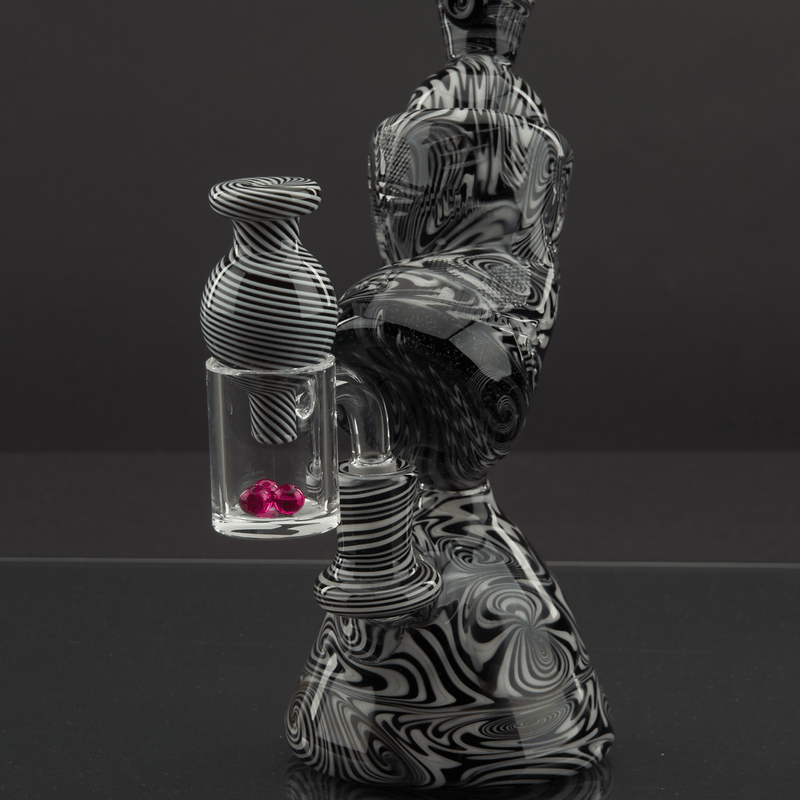 Skoeet Glass Spray Can Heady Dab Rig Black/White Wig Wag