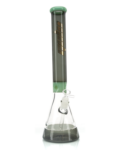 MOB 18 inch Elite Beaker V2 Close (allow image)